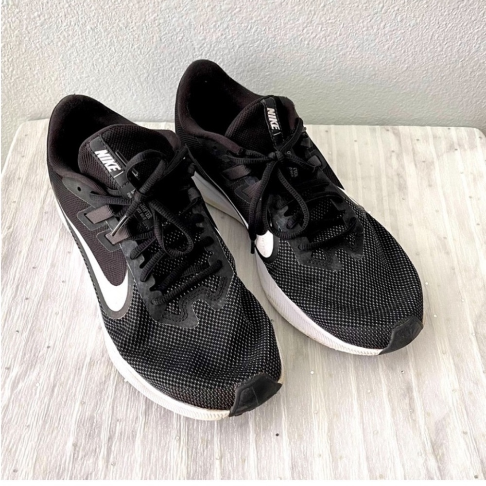 Nike Men's Black Running Shoes